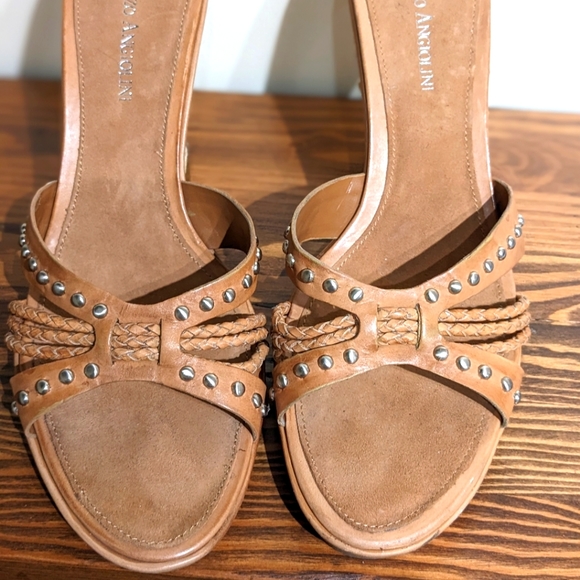 New never worn Enzo Angiolini Wedges. Size 8.5 Womens - Picture 2 of 5